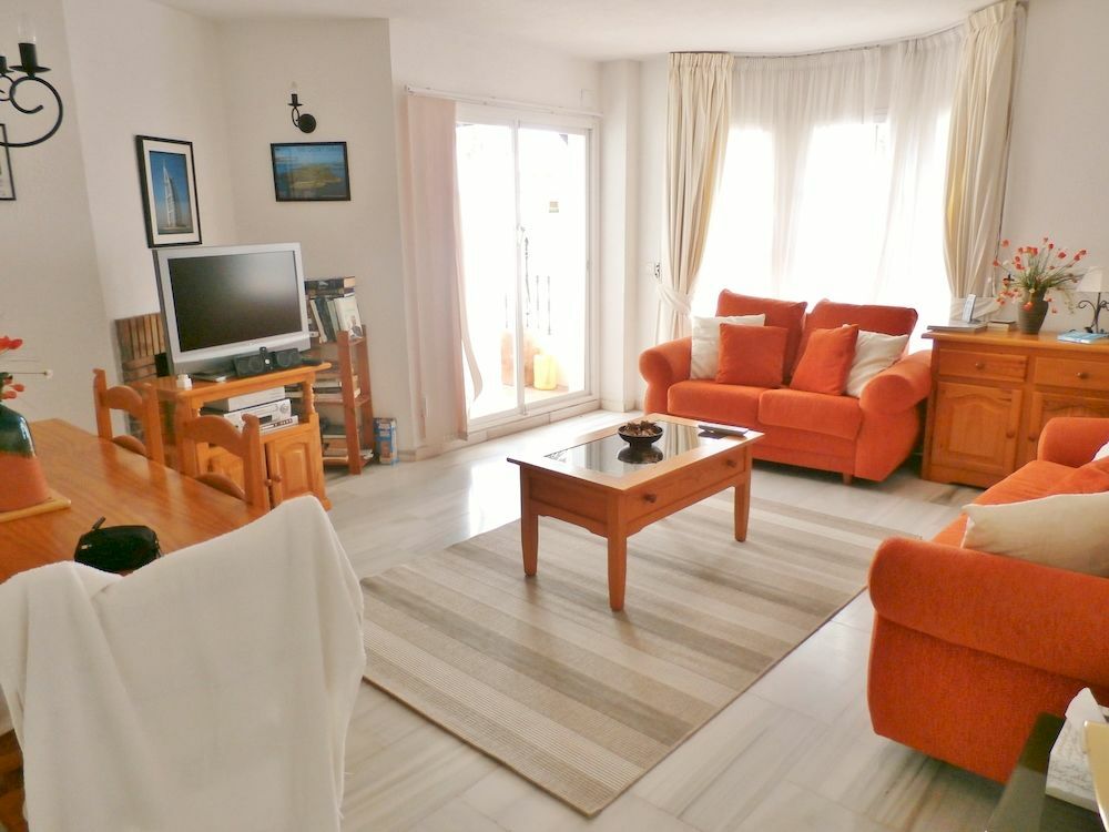 Apartamentos Y Casas Serinamar Marbella El Angel Exterior photo