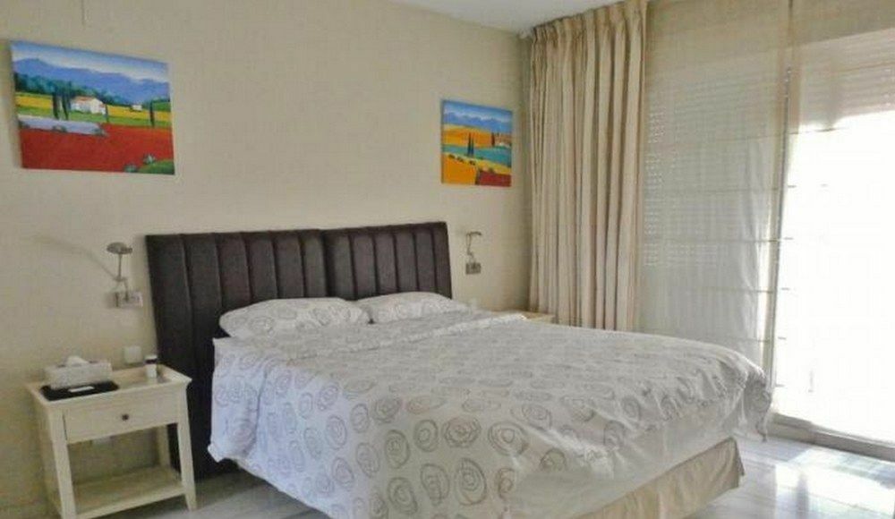 Apartamentos Y Casas Serinamar Marbella El Angel Exterior photo